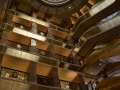 L'intérieur d'un centre commercial de luxe