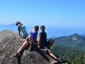 Pico de Papagaio - Attitude brésilienne en haut du rocher