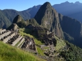 Machu Picchu - Vue d'ensemble juste après le lever de soleil