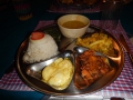 Le fameux Dhal Bat - plat traditionnel népalais