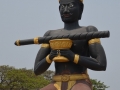 Battambang - Statue de bouddha, sous une chaleur accablante
