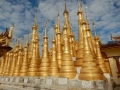Inthein - Un tas de stupas