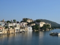 Udaipur, vue sur le City Palace, de jour
